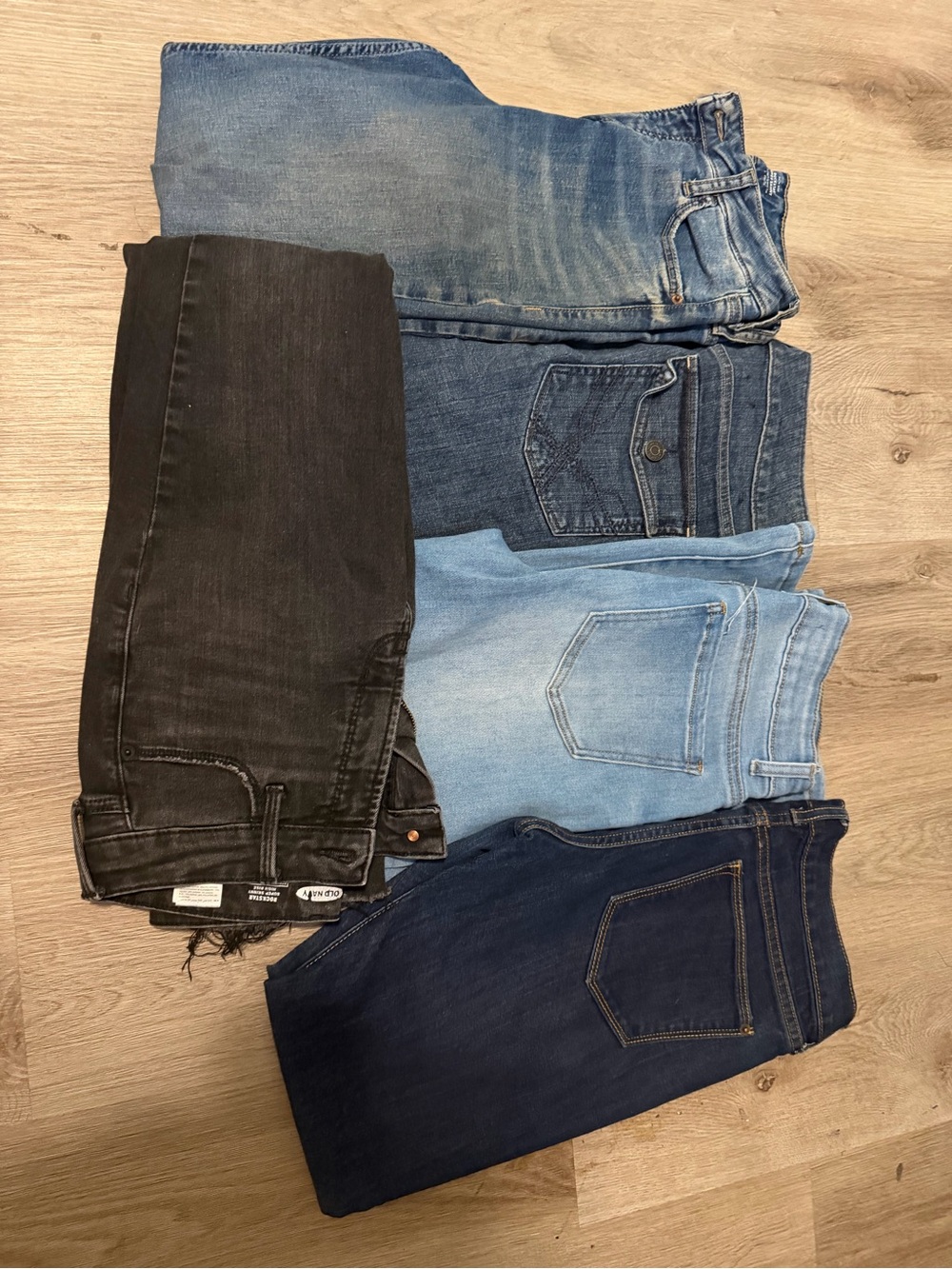 **BUNDLE DEAL** size 6 woman’s jeans - different washes
